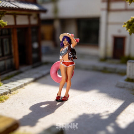 Summer Girl (Resort Series) - 1:64 Figure